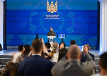 Милосердя не скасовує справедливості до окупантів і воєнних злочинців – Зеленський на молитовному сніданку