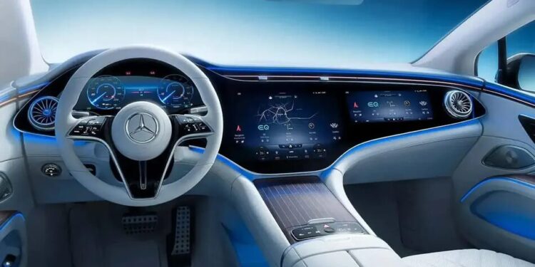 Mercedes-Benz визнав помилку і повертає фізичні кнопки в автомобілі