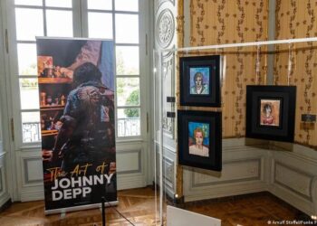 У Німеччині відкрилася виставка картин Джонні Деппа