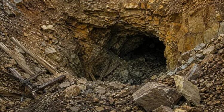 Трагедія на золотій копальні у ЦАР: під завалами загинули щонайменше 100 людей