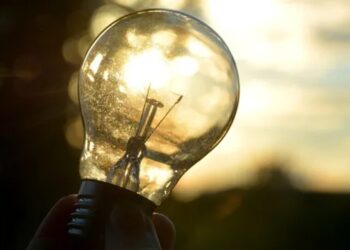 У Львові відновлюють електропостачання, ще понад 30 тис. абонентів залишаються без світла – ОВА