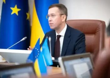Премʼєр-міністр заявив про відставання багатьох регіонів у виконанні планів стійкості