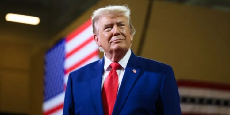 Трамп закликав канадські компанії негайно переносити бізнес до США