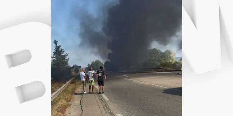 У Франції розбився літак повітряних сил, екіпаж травмовано