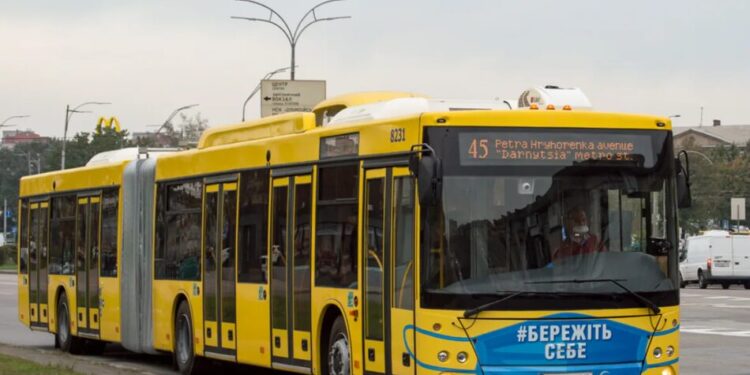 У Києві через наслідки атаки можуть змінити рух автобусів №36Тр та №37