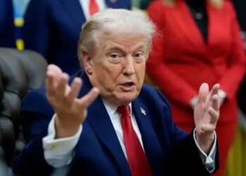 "Замовкніть, ви фальшива журналістка": Трамп публічно накинувся на репортерку CNN