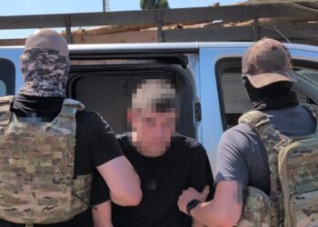 СБУ затримала російського агента, який верифікував Starlink для окупантів на Харківщині