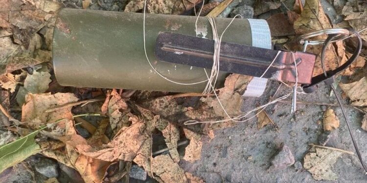 У Львові біля ТРЦ знайшли предмет, схожий на гранату