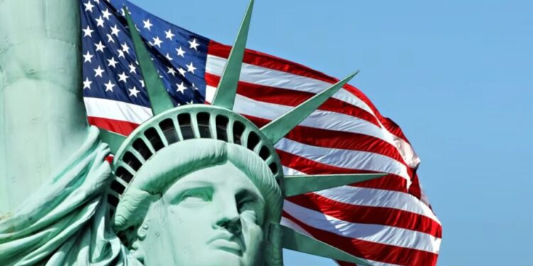 США запроваджують постійну програму візових застав до 20 тисяч доларів для громадян 50 країн