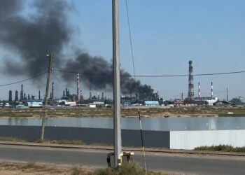 Пожежа сталася на одному з найбільших НПЗ у Казахстані