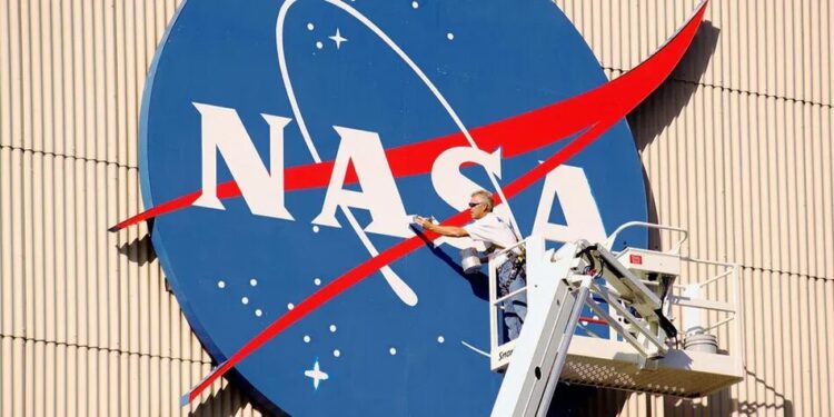 Під час трансляції сонячного затемнення NASA відділила Крим від України