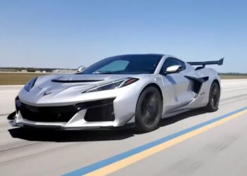 Corvette ZR1X обійшов Porsche та McLaren у жорсткому тесті на швидкість