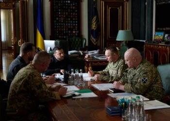 Зеленський заслухав Драпатого та Хмару про ситуацію на Донеччині, задачі армії рф та підготовку протидії