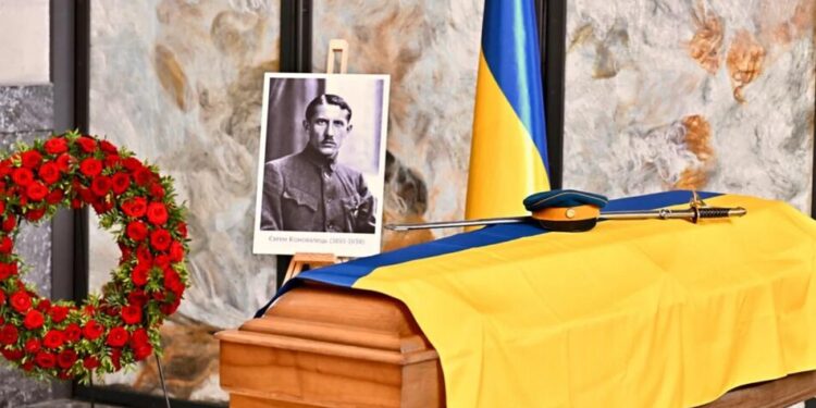 Останки першого голови ОУН Євгена Коновальця ексгумували для повернення в Україну – ОП