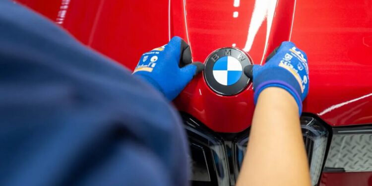 BMW може зіткнутися із затримками виробництва нового iX3 через зупинку атомної електростанції в Угорщині