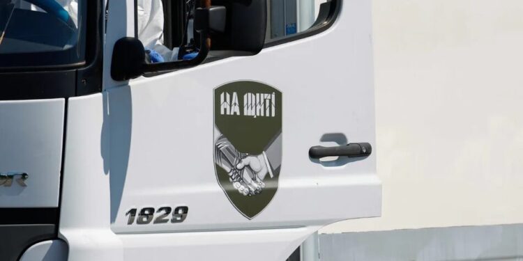 "На щиті": до України повернули тіла 261 полеглого