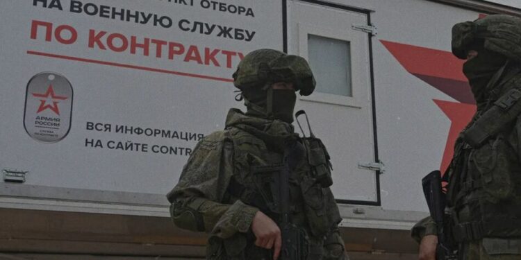 режим лукашенка продає своїх громадян російській армії, а також готує до війни майбутні покоління – розвідка