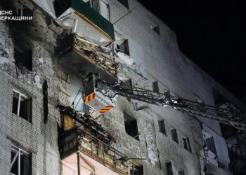 У Смілі у багатоповерхівку влучив дрон рф зі шрапнеллю, постраждали п'ятеро