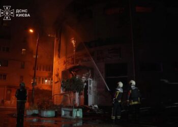 Жертвами масованої російської атаки на Київ стали вже 12 людей