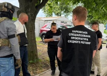Вимагав 10 тисяч доларів США за неповернення військового на службу – на Харківщині затримали майора ВСП