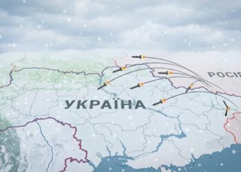 Українці готуються до найважчої воєнної зими через загрозу тривалих відключень світла, тепла і води – Bloomberg