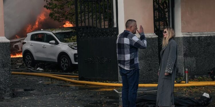 Удар рф по корпусу НАН у Києві: кількість постраждалих зросла до семи