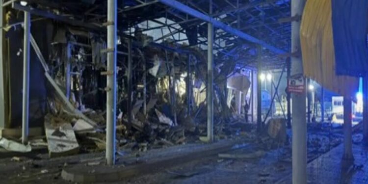рф атакувала "Шахедами" пункт пропуску "Орлівка" на кордоні з Румунією – його роботу призупинили