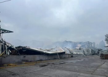 В Одесі російська атака знищила сортувальний центр EVA, який забезпечував товарами три області