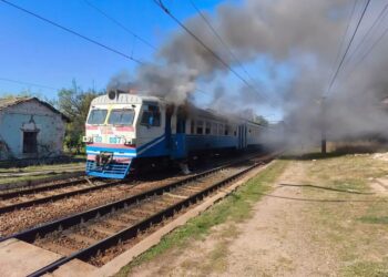 Війська рф вдарили по електричці на Харківщині, двоє людей зазнали серйозних травм