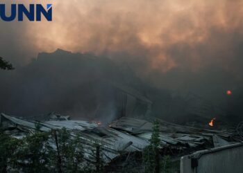 БПЛА рф влучив у склад "Еко-маркету" на Київщині – фоторепортаж