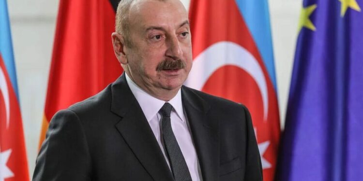 Президент Азербайджану помилував француза, який відбував покарання за шпигунство