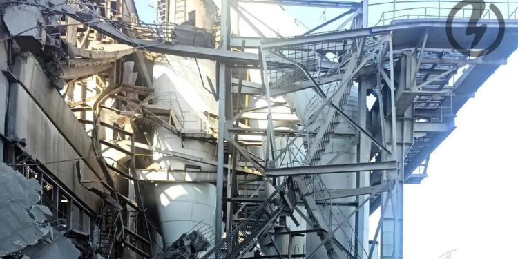 Ворог атакував Трипільську ТЕС, пошкоджено генеруюче обладнання