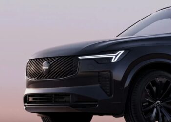 Шведська Volvo закриває офіс у Стокгольмі на тлі складнощів на ринку