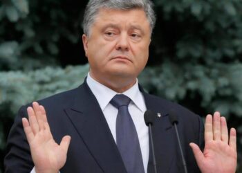 Порошенко міг зупинити росію ще в Криму, але був жадібним бізнесменом – торгував з рф і загравав з путіним – Стецьків