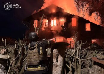У Києві внаслідок нічної атаки рф поранені 4 людини, серед постраждалих – підлітки