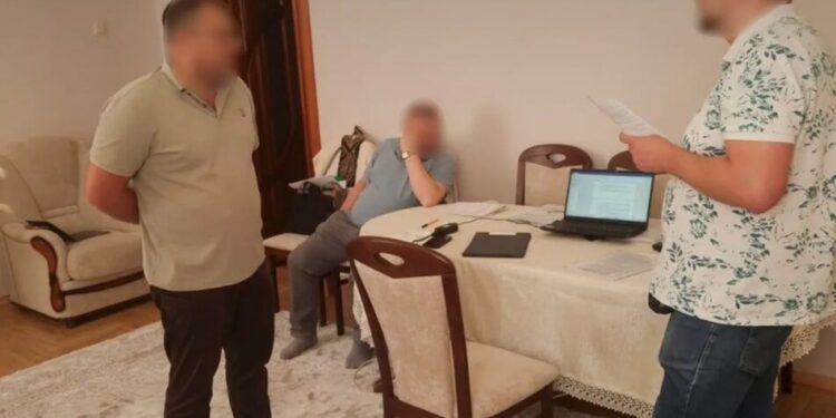 Вимагала 75 000 євро і ще 1,8 млн грн: заступницю начальниці Тернопільської обласної податкової підозрюють у хабарництві
