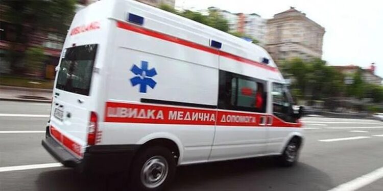рф продовжує атакувати Київ: пошкоджено ще один медзаклад, вже понад 30 постраждалих