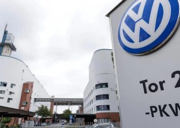 Volkswagen збирається продати один із заводів у Німеччині, який перетворять на оборонне підприємство