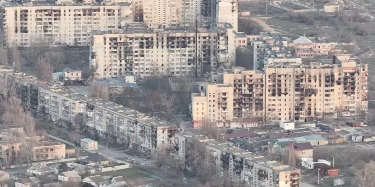 Олешки стали смертельною пасткою, люди йдуть з міста через мінні поля – рф не підтверджує готовність до гуманітарної евакуації
