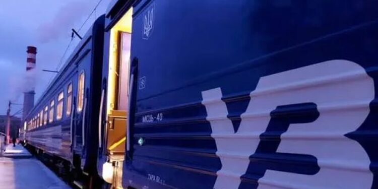 В Україні визначили правила роботи залізниці під час повітряної загрози: коли слідувати на посадку, а коли – в укриття