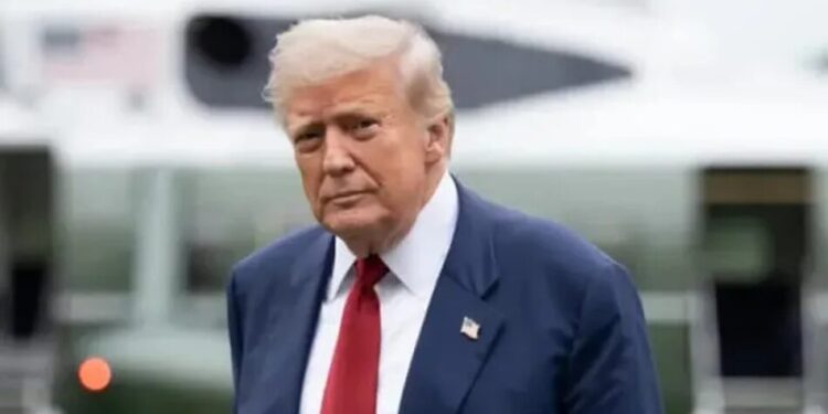 Демократи готують масштабні розслідування щодо Трампа у разі перемоги на виборах – WP