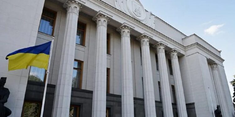 Комітет ВР підтримав законопроєкт про єдину соцдопомогу родинам з низькими доходами
