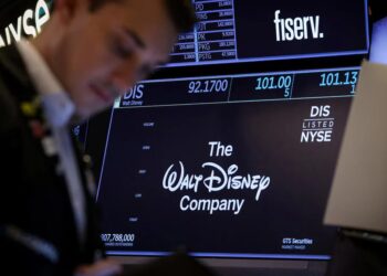 Disney звільняє кілька сотень співробітників – ЗМІ