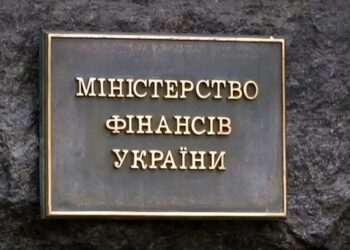 Мінфін підтвердив, що опрацьовує питання оподаткування авіалізингу
