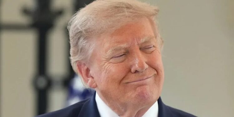 Трамп "дуже серйозно" розглядає заборону експорту дизельного пального зі США через рекордні ціни