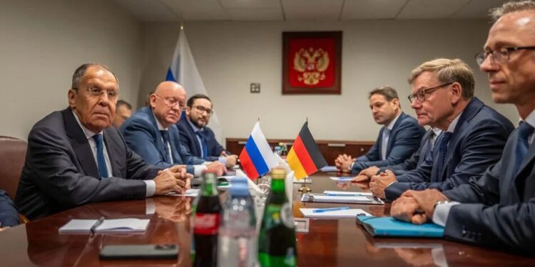 Глави МЗС Німеччини та рф вперше з 2022 року провели двосторонню зустріч