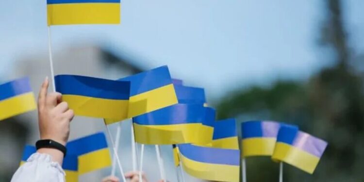 Гроші, здоров’я і сенс життя: українці розповіли, чому почуваються щасливими під час війни