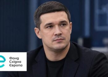 Під Федорова створили посаду і за день оформили бронювання, а зарплату та поїздки оплачують із пожертв – президент фонду