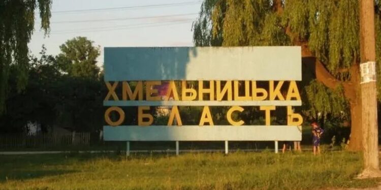 У Хмельницькому після падіння уламків загорівся ринок – ОВА