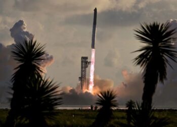 Корабель Starship здійснив свій перший орбітальний політ, вивівши на орбіту супутники Starlink